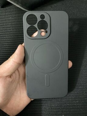 Matte Black MagSafe-Compatible 13Pro Case